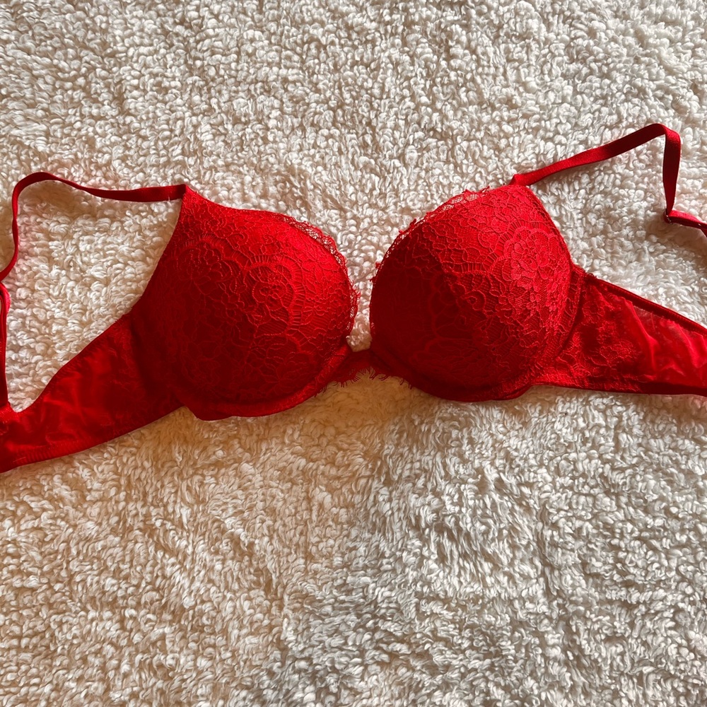 VS Push Up Red Lace Bra
